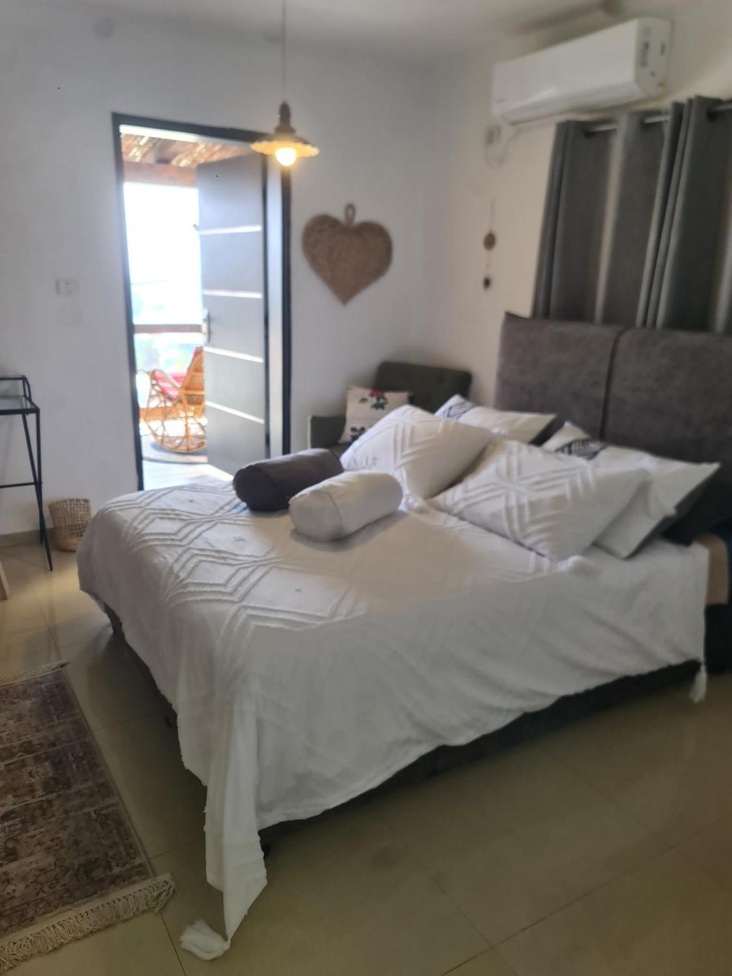 Appartement ronit's place à Qiryat Shemona Extérieur photo